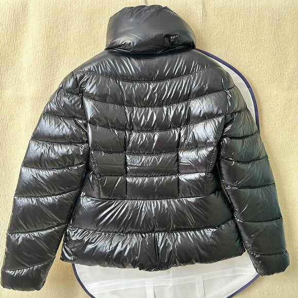 Moncler Black Down Puffer Jacket | Quilted, Zip Pockets, Cartoon Wash Label - Picture 2 of 8